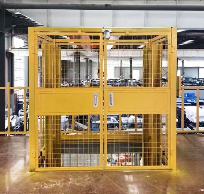 黎母山镇智能导轨式升降机亮相